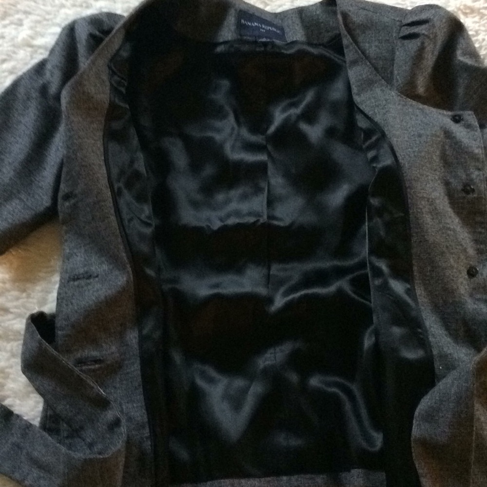 Banana Republic belted jacket - Picture 7 of 8